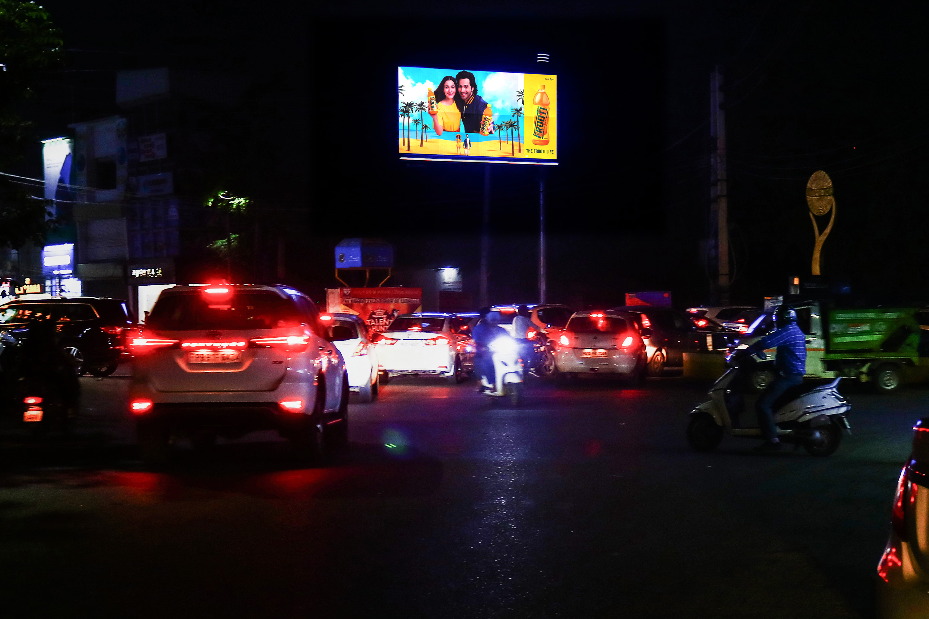 Ishmeet Singh Chowk / Party People Chowk1